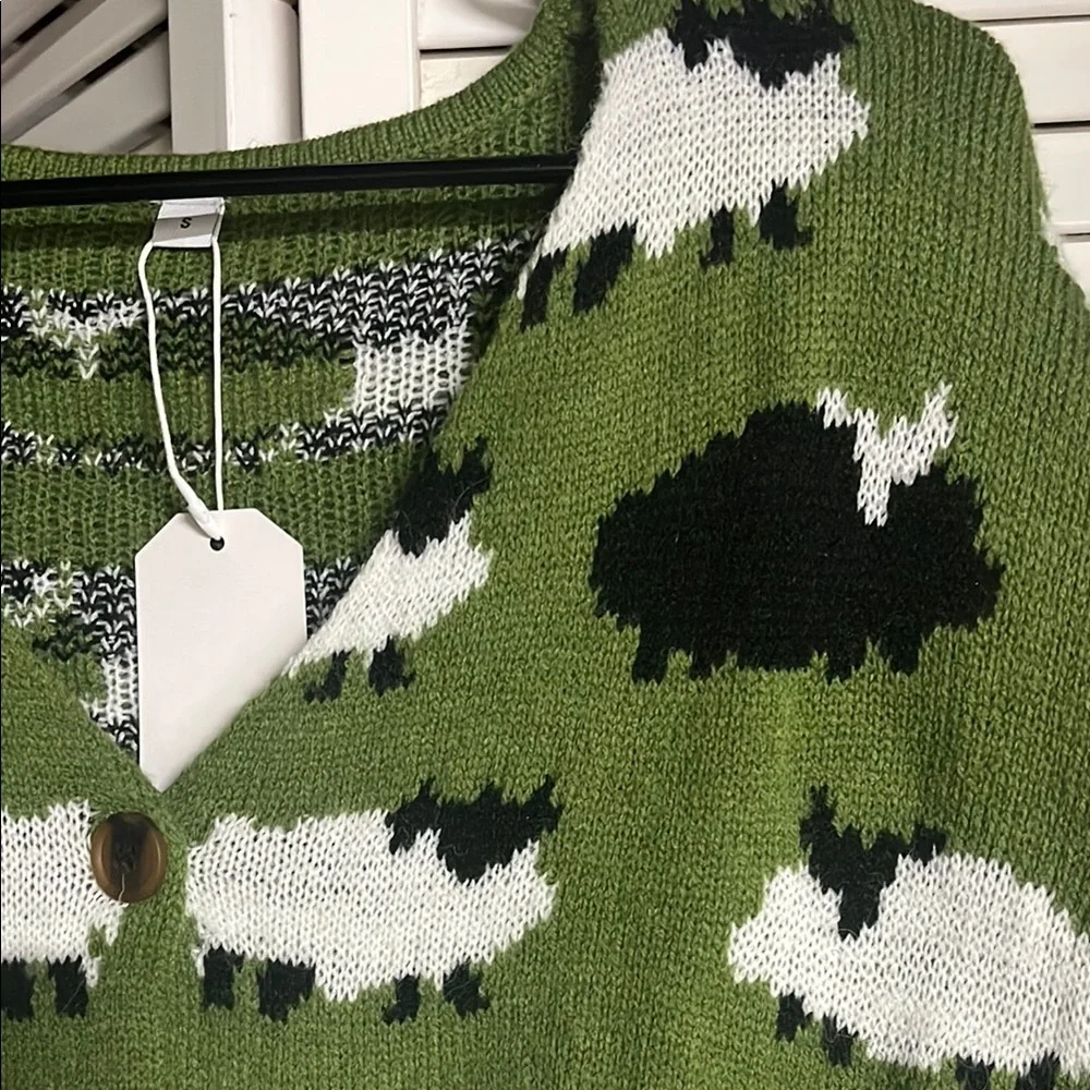 Green Sheep Pattern V-Neck Cardigan Sweater - Picture 3 of 8